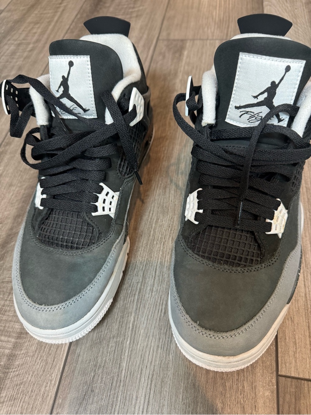 Air Jordan 4 Retro “Fear.”